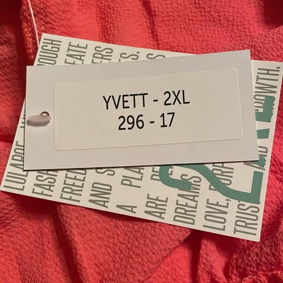 Elastic waist shorts, NWT - Picture 3 of 4